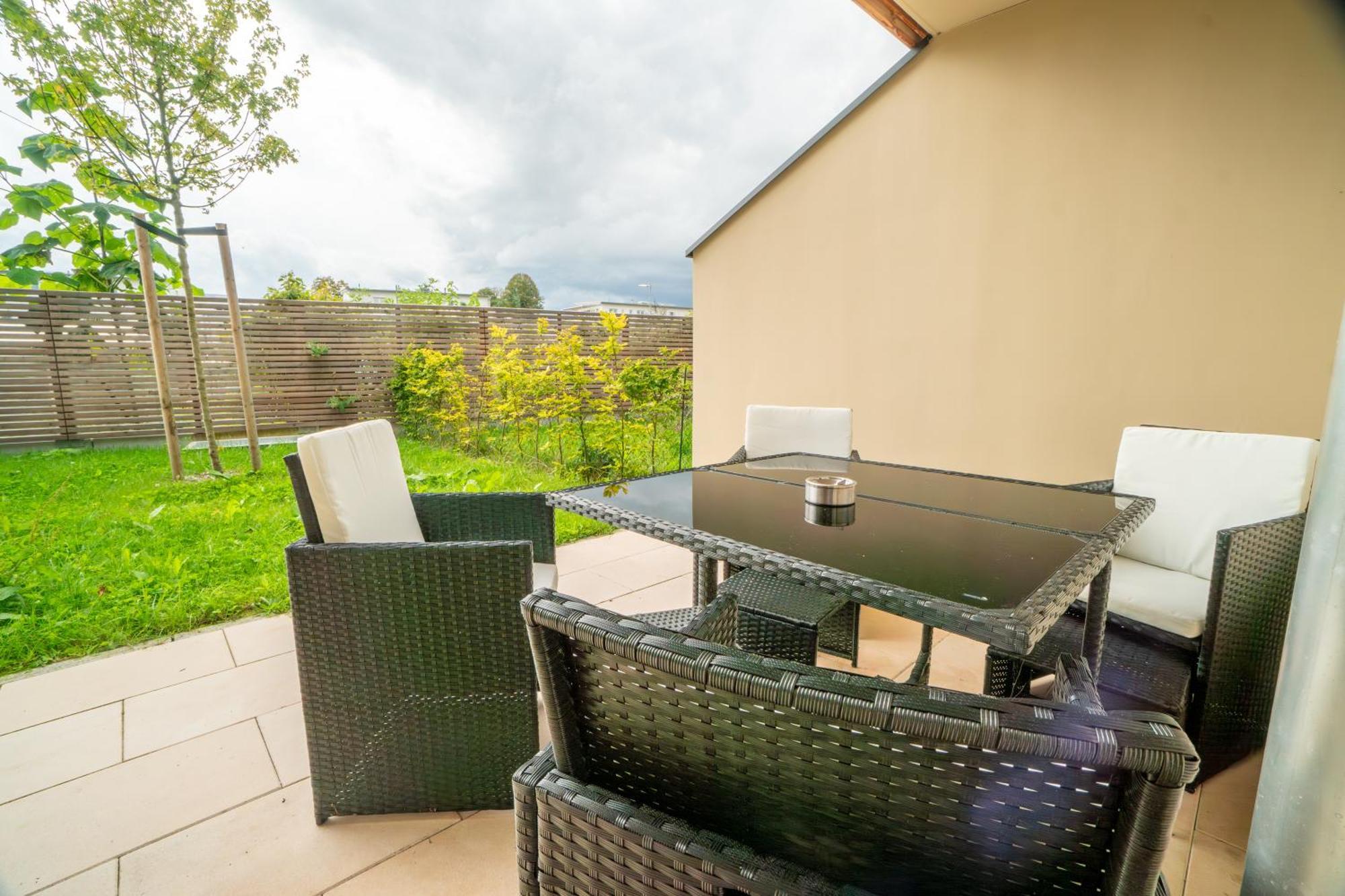 Die Gartenlounge In Bad Aibling Buitenkant foto